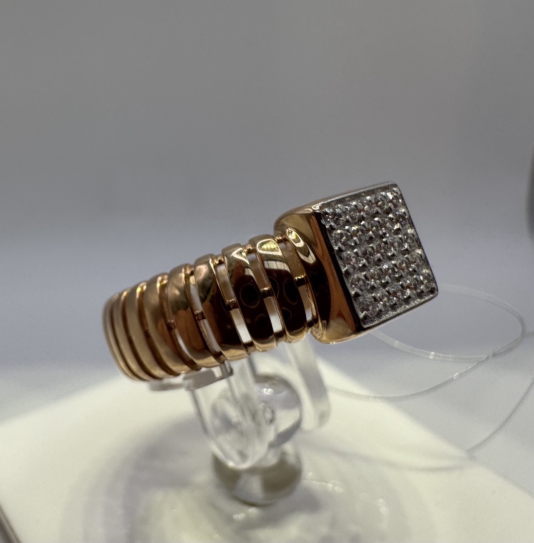 КОЛЬЦО С КАМНЯМИ (Au 585)