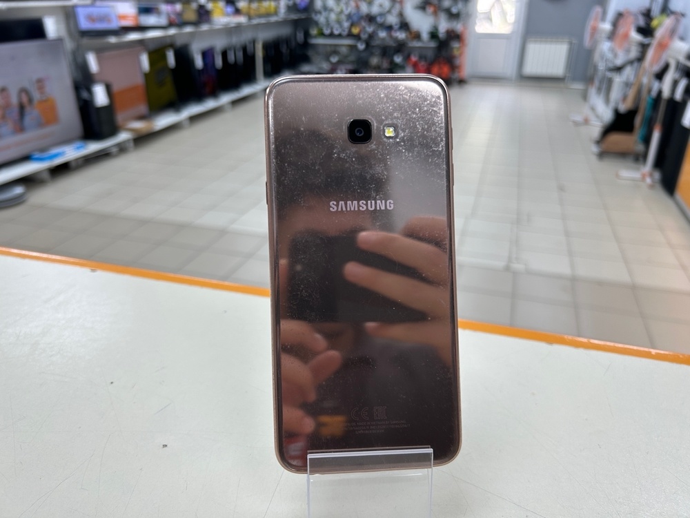 Смартфон Samsung Galaxy J4+ (2018) 2/32