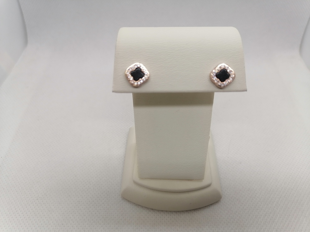 02379М СЕРЬГИ ПУСЕТЫ Оникс (Au 585)