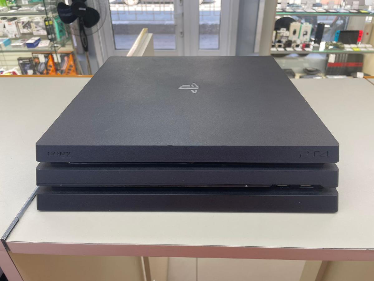 Игровая приставка PlayStation 4 Pro 1Tb
