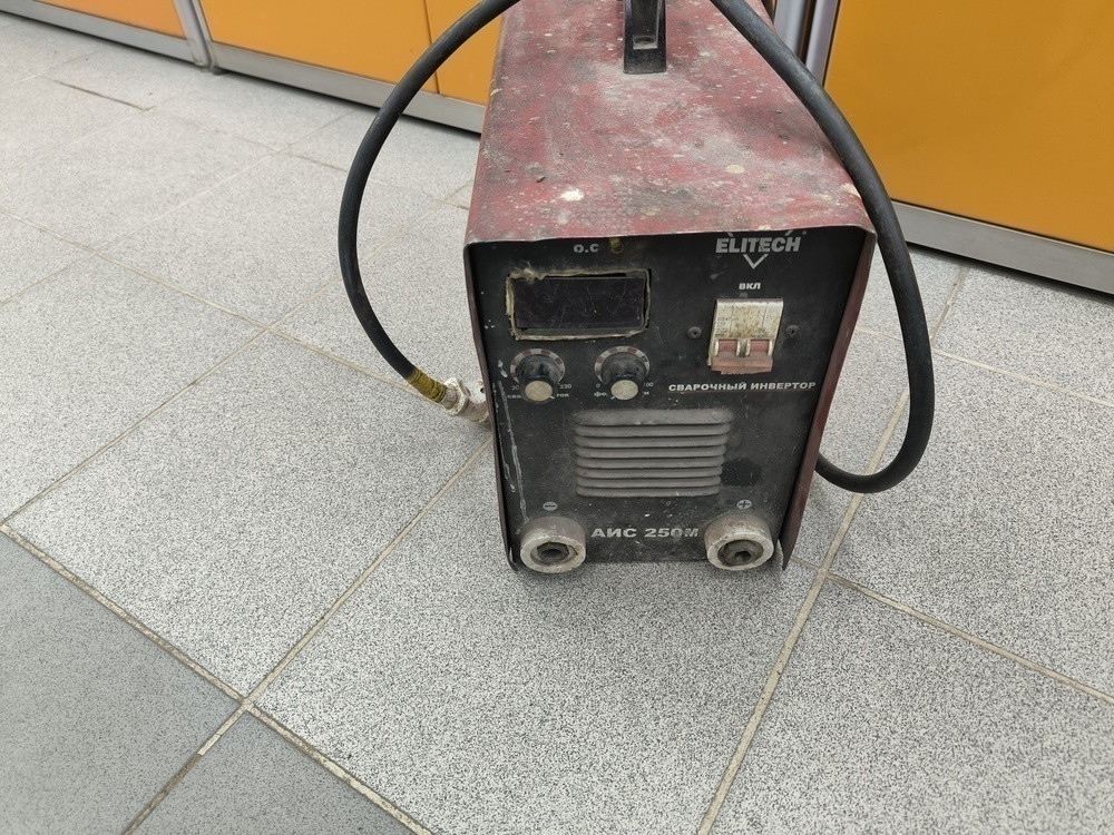Сварочный аппарат Elitech АИС 250М