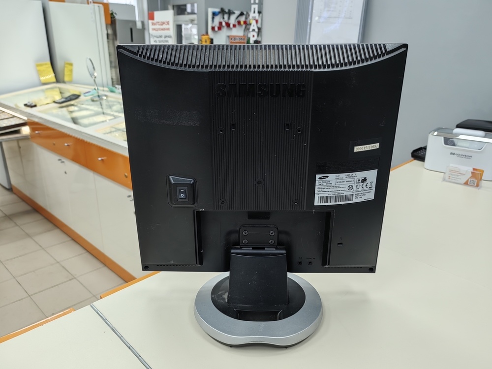 Монитор Samsung 713bm s