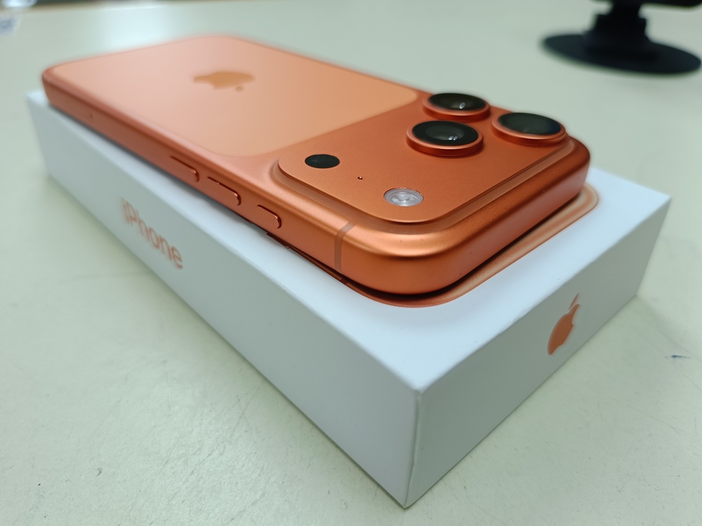 Смартфон Apple Iphone 17 Pro 256Gb