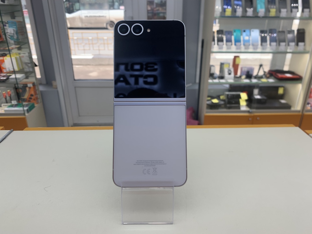 Смартфон Samsung Galaxy Z Flip 6 12/256