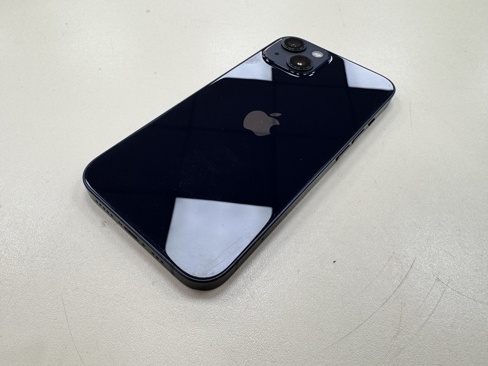 Смартфон Apple iPhone 13 128Gb