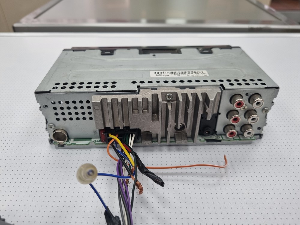 Автомагнитола Pioneer MVH-S520BT