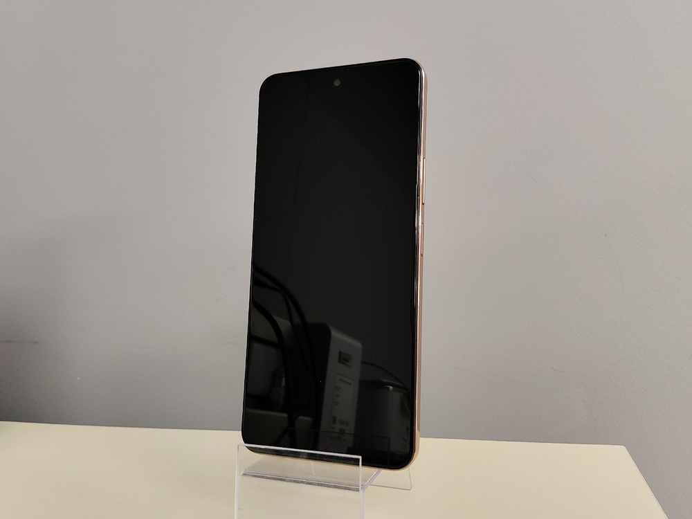 Смартфон Vivo Y28 8/128