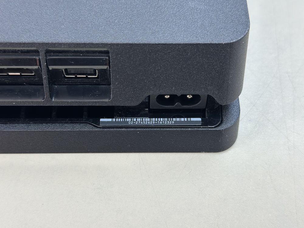 Игровая приставка PlayStation 4 Slim 1Tb