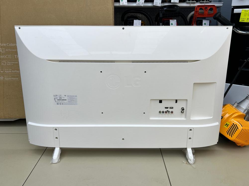 LED Телевизор LG 43LJ519V