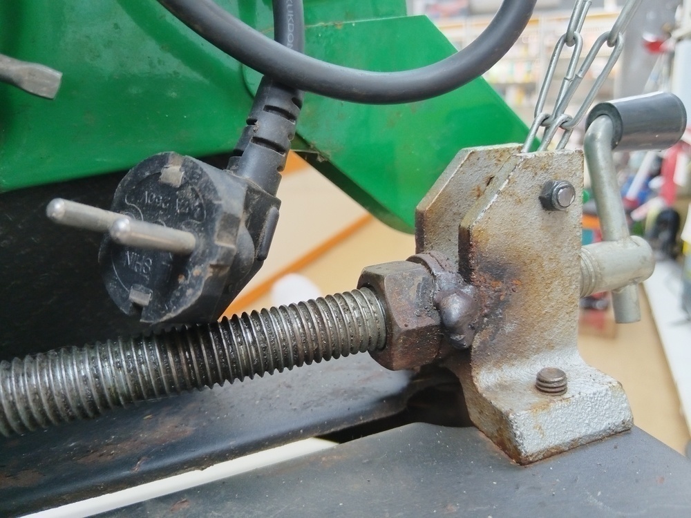 Торцовочная пила Калибр ПО-2200