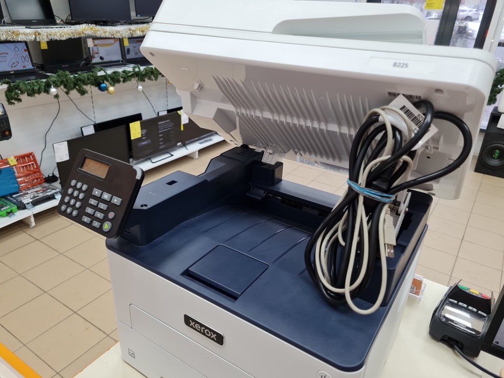 МФУ Xerox B225MFP