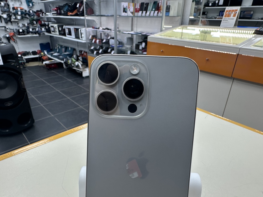 Смартфон Apple iPhone 15 Pro Max 256Gb