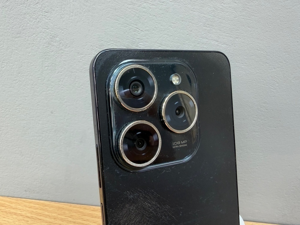 Смартфон Tecno SPARK 20 PRO 8/256