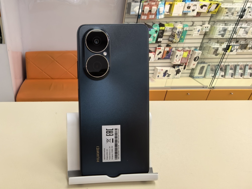 Смартфон Huawei Nova Y73 8/128