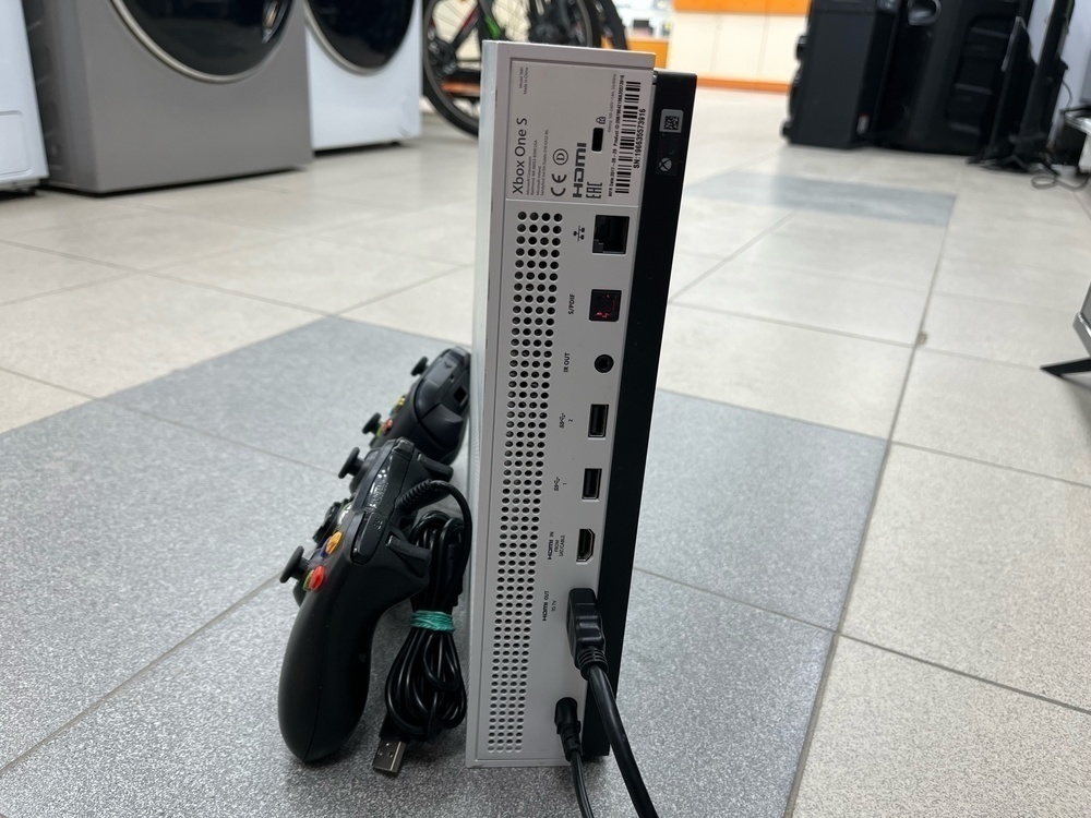 Игровая приставка Xbox One S 500Gb