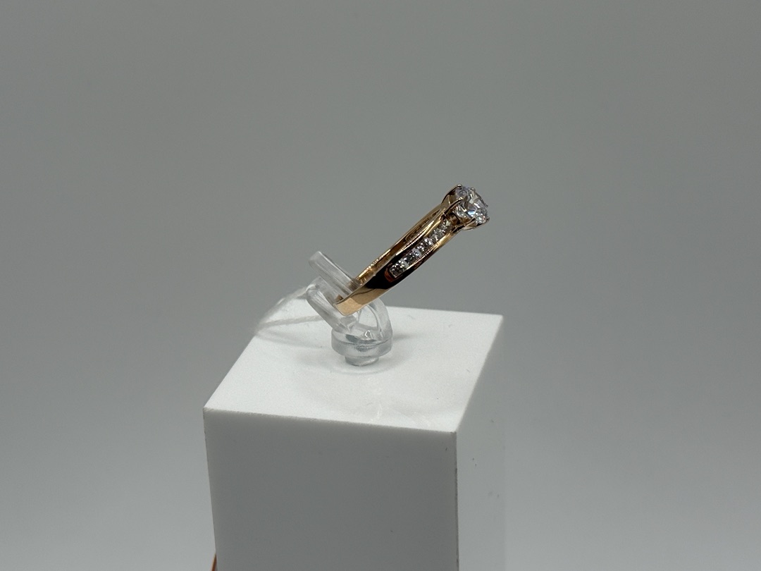 КОЛКМИ585 КОЛЬЦО С КАМНЯМИ (Au 585)