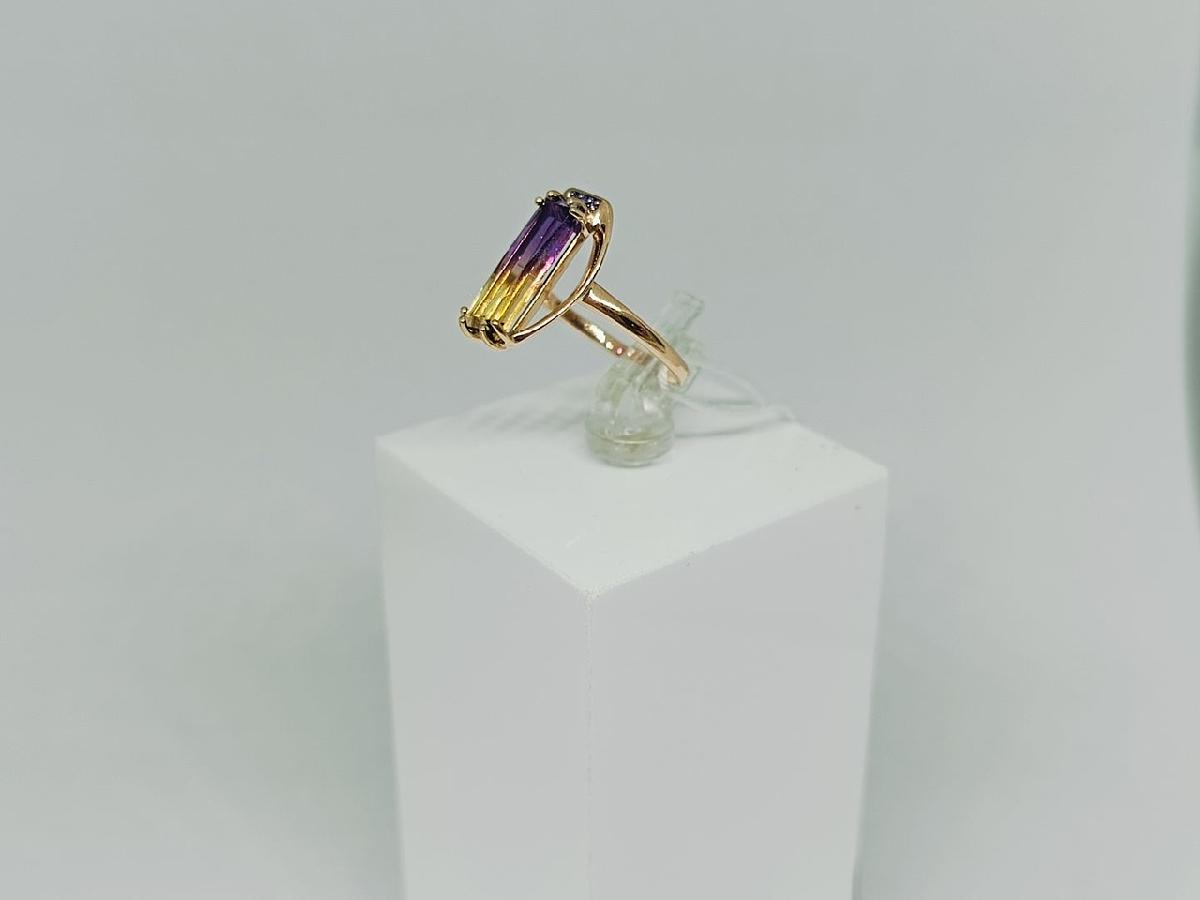 КОЛЬЦО С КАМНЯМИ (Au 585)