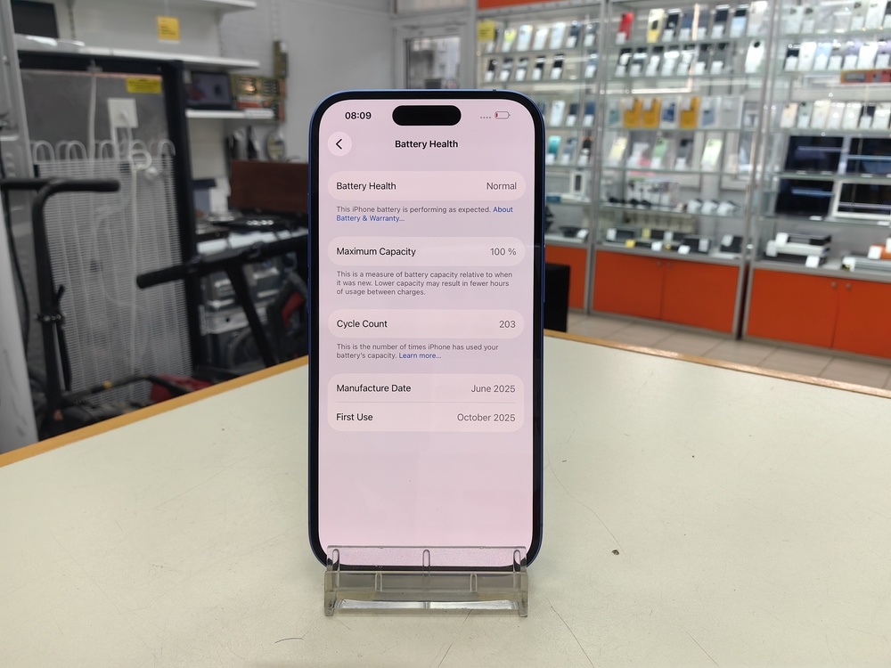Смартфон Apple Iphone 16 128Gb