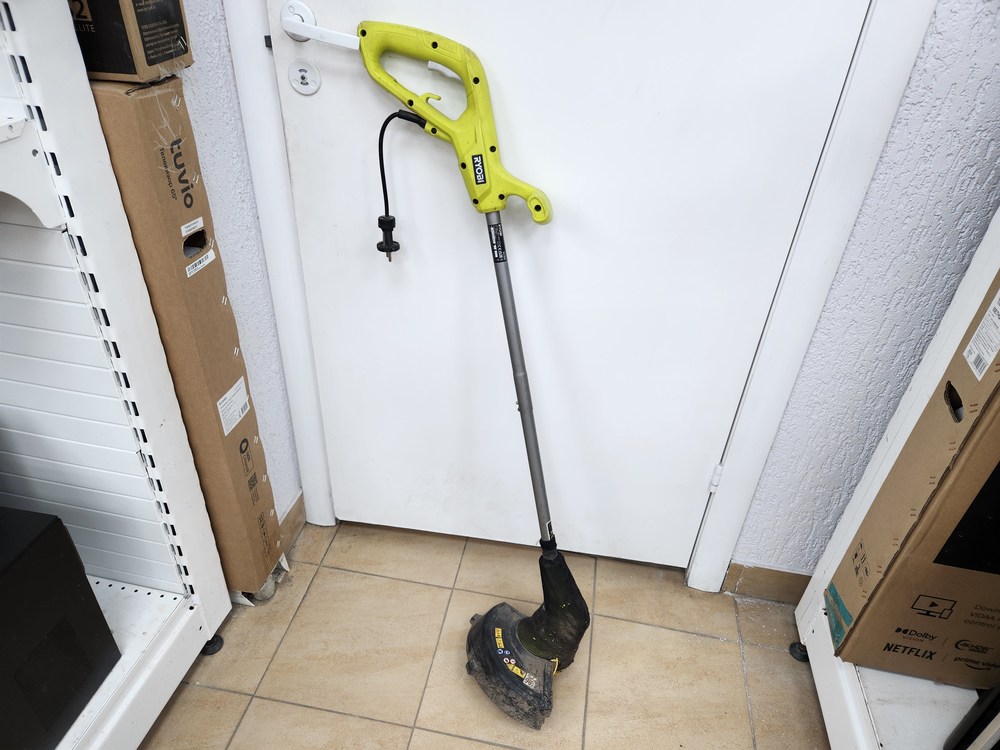 Триммер Ryobi RLT3525;