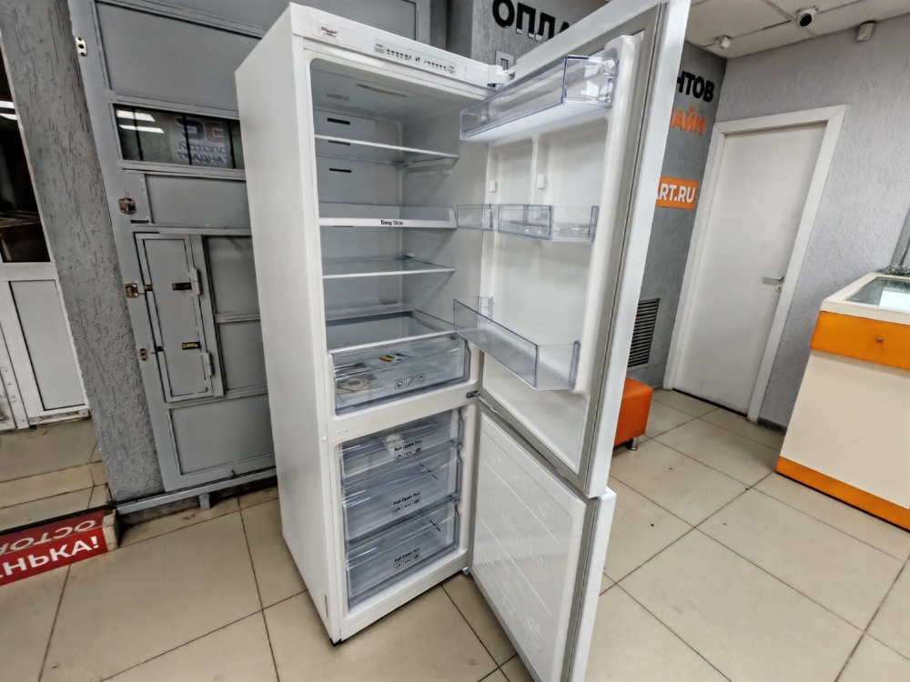 Холодильник Samsung RB30A30N0WW