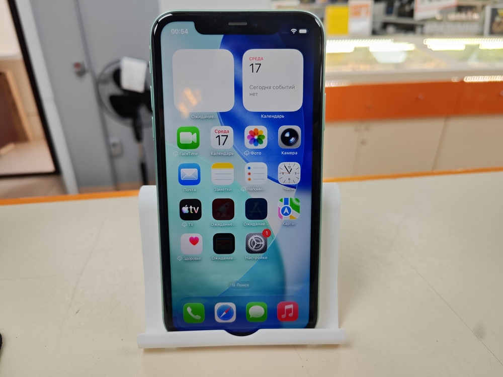 Смартфон Apple iPhone 11 64Gb