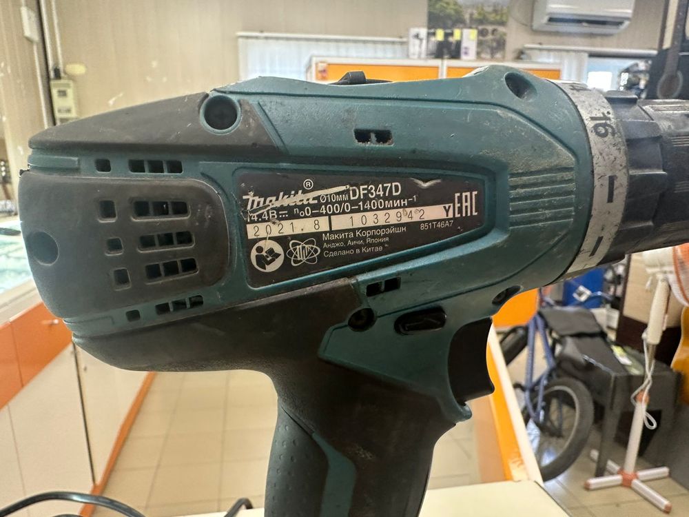 Шуруповерт Makita DF347D