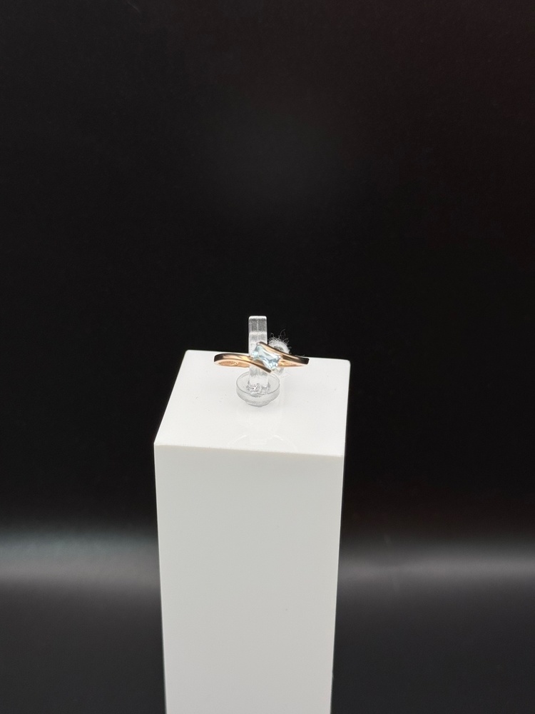 КОЛКМ585 КОЛЬЦО С КАМНЕМ (Au 585)