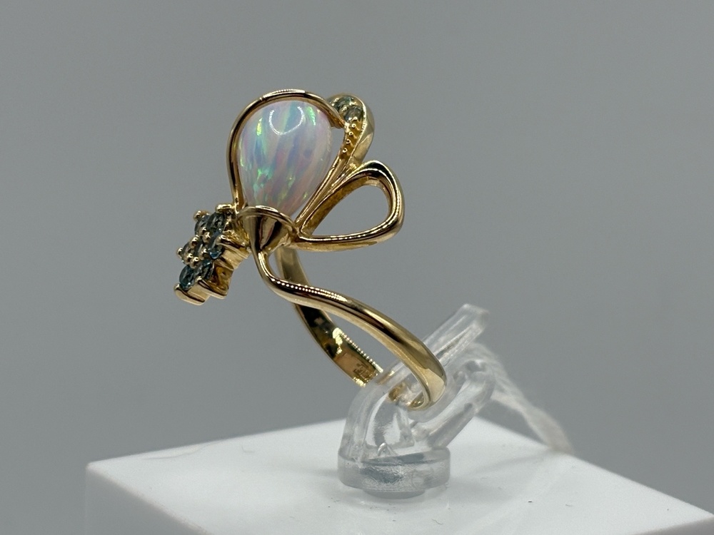 КОЛКМИ585 КОЛЬЦО С КАМНЯМИ (Au 585)