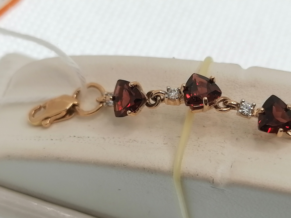 Б585 БРАСЛЕТ С КАМНЯМИ (Au 585)