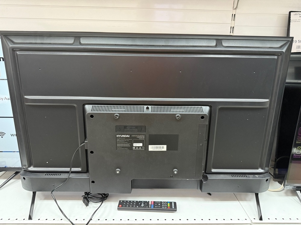 LED Телевизор Hyundai H-LED43BU7006