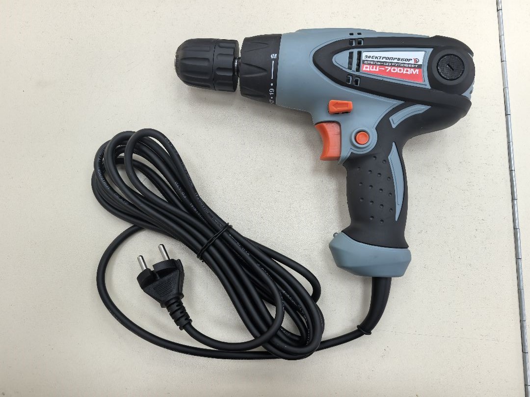 Шуруповерт Электроприбор ДШ-700ДМ