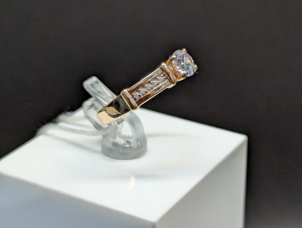 КОЛКМИ585 КОЛЬЦО С КАМНЯМИ (Au 585)