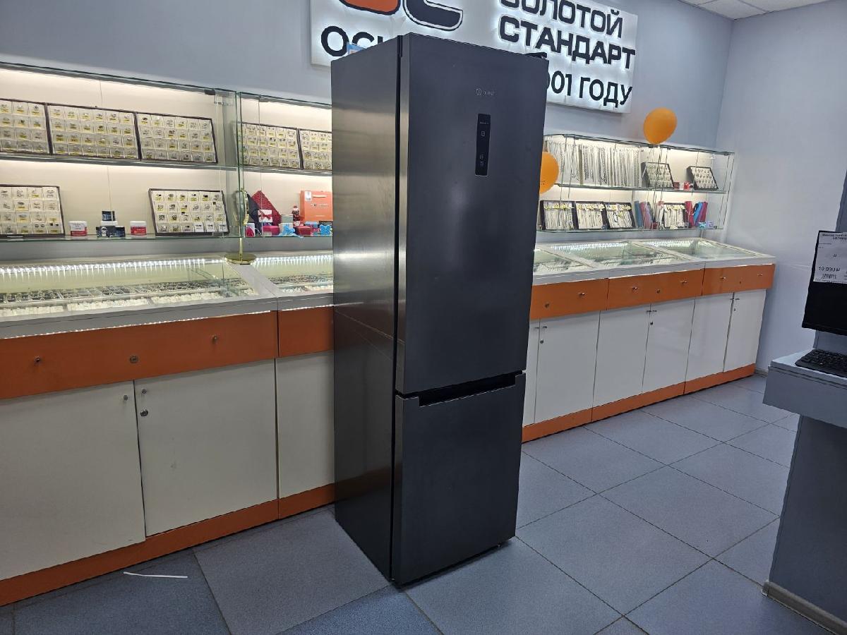 Холодильник Indesit ITS 5200 G
