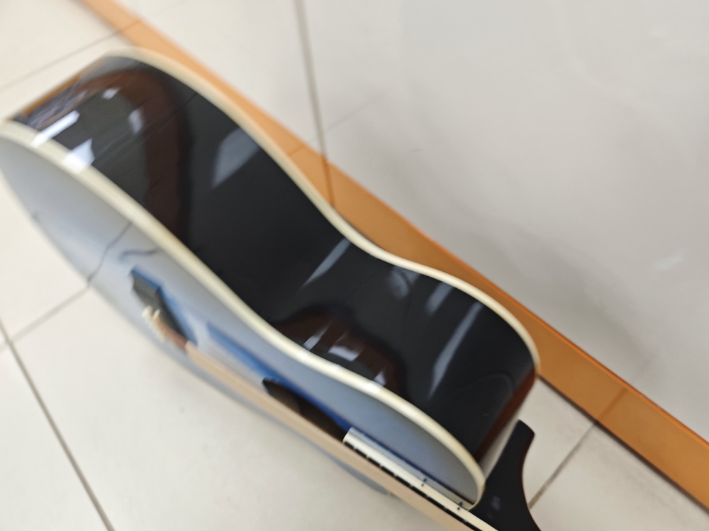 Гитара акустическая Elitaro E4040 Wave