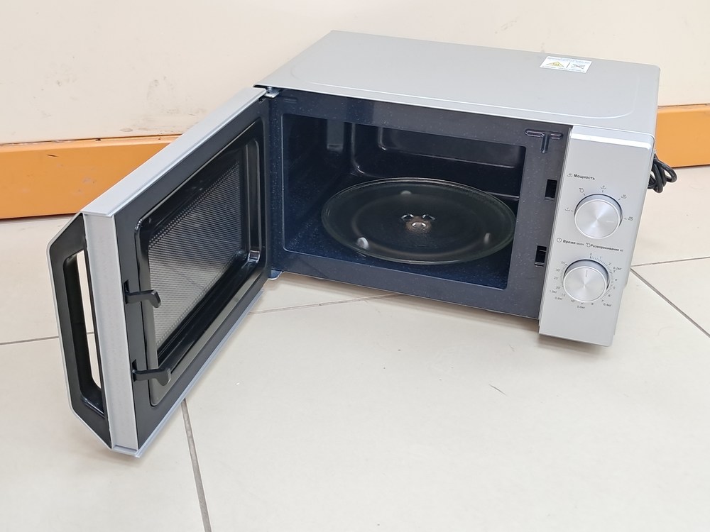 Микроволновая печь Midea MM720C2MV-S