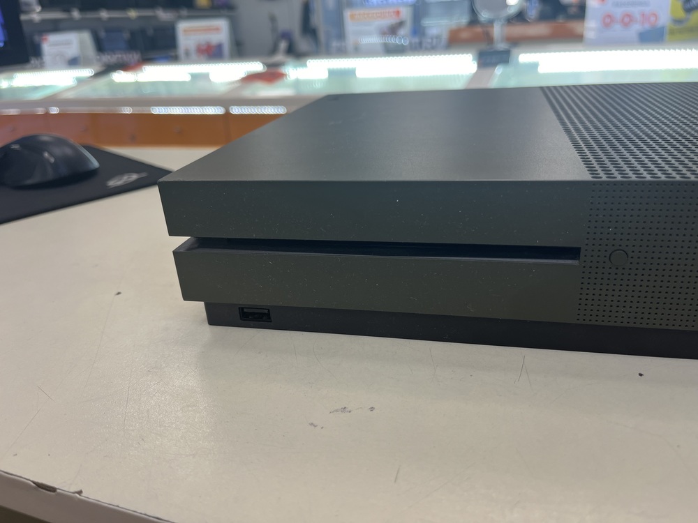 Игровая приставка Xbox One S 500Gb