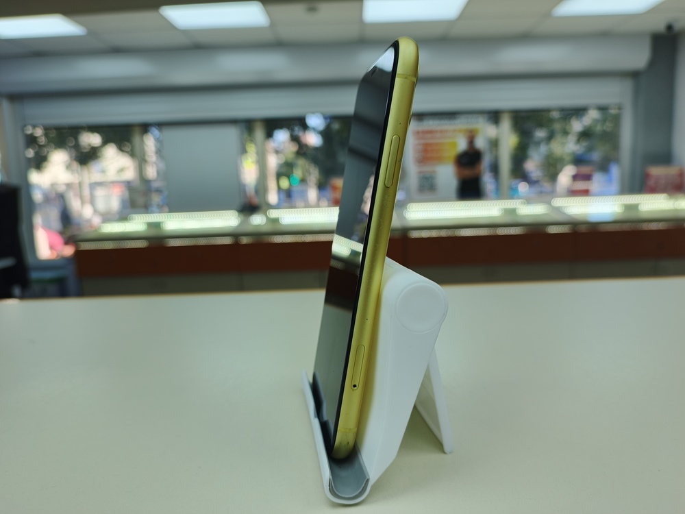 Смартфон Apple iPhone 11 64Gb