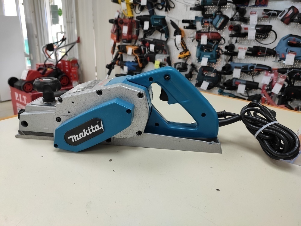 Электрорубанок Makita 220V