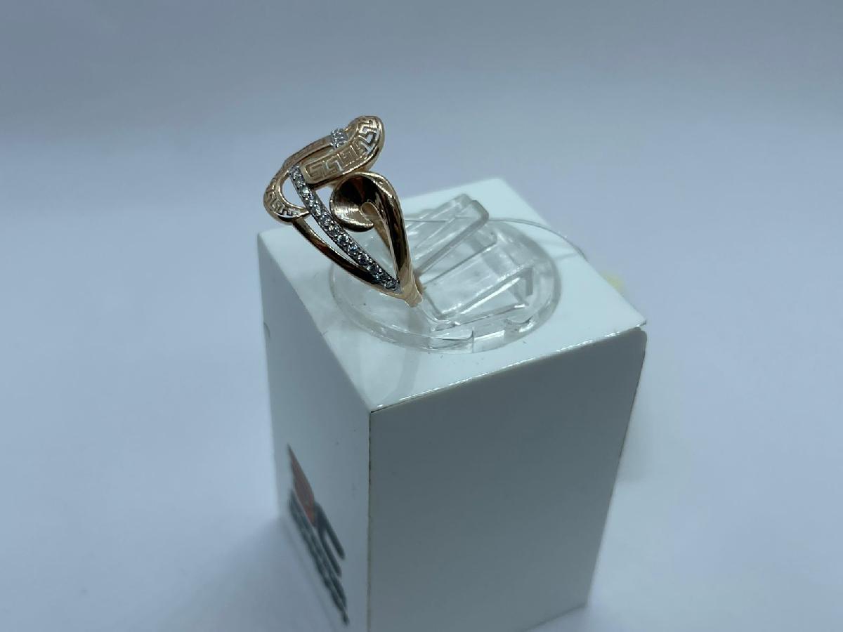 КОЛЬЦО С КАМНЯМИ (Au 585)