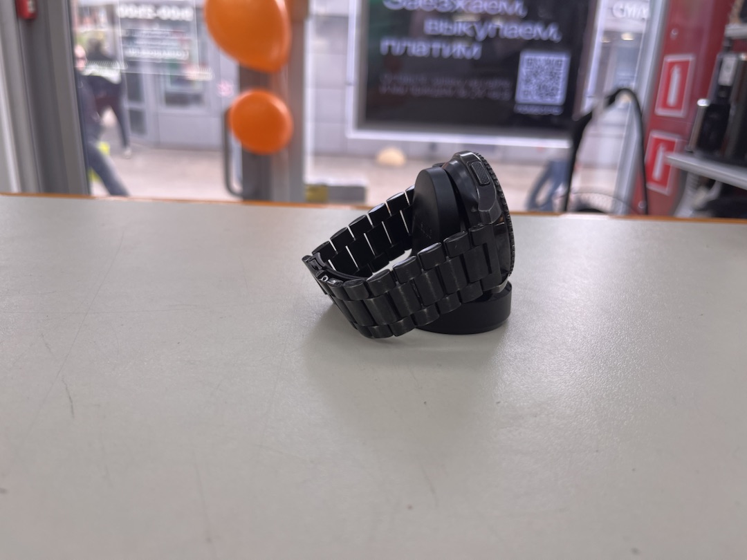 Смарт-часы Samsung Gear S Frontier