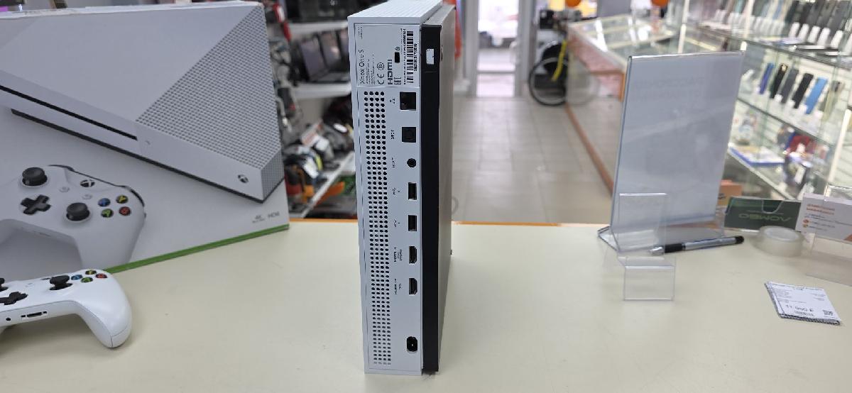 Игровая приставка Xbox One S 1TB