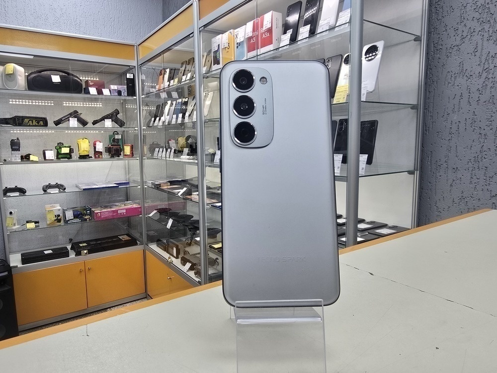 Смартфон Tecno Spark 40 Pro+ 8/256