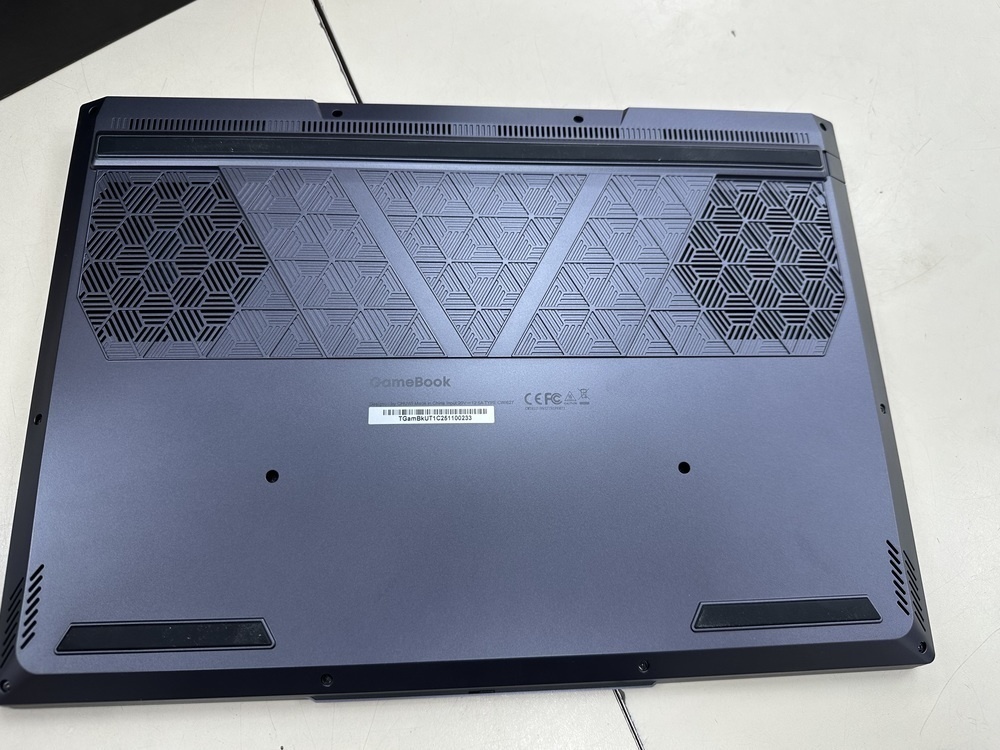 Ноутбук CHUWI; Ryzen 9 9955HX, Geforce RTX 5070 TI, 32 Гб, 1 Tb, Нет