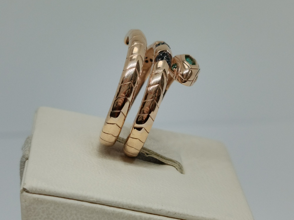 КОЛЬЦО С КАМНЯМИ (Au 585)