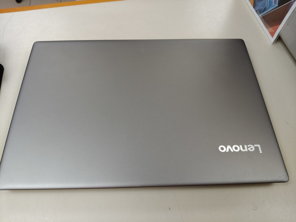 Ноутбук Lenovo 320s-13ikb; Core i3-7100U, Intel UHD Graphics, 4 Гб, 256 Гб, Нет