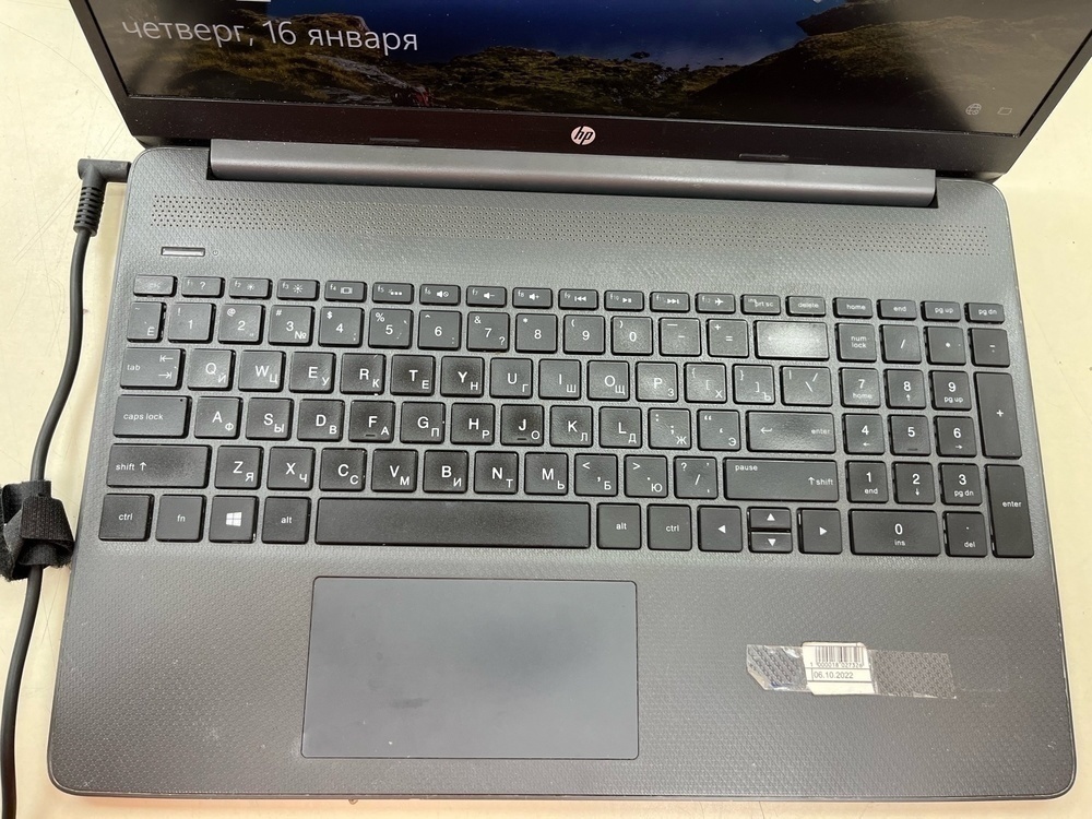 Ноутбук HP 15s-fq1075ur; Core i3-1005G1, Intel UHD Graphics, 8 Гб, 250 Гб, Нет