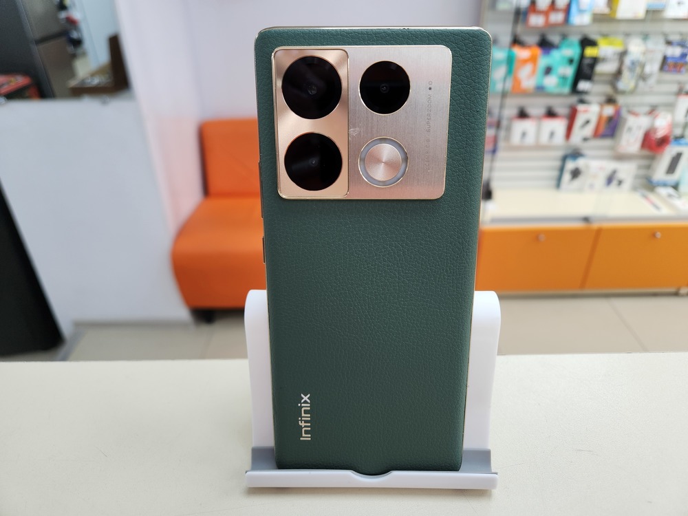 Смартфон Infinix Note 40 Pro 8/256