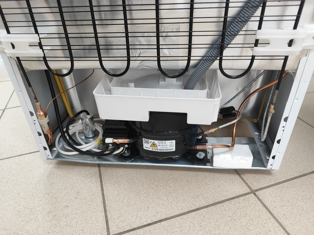 Холодильник Beko B3R0CNK312HW