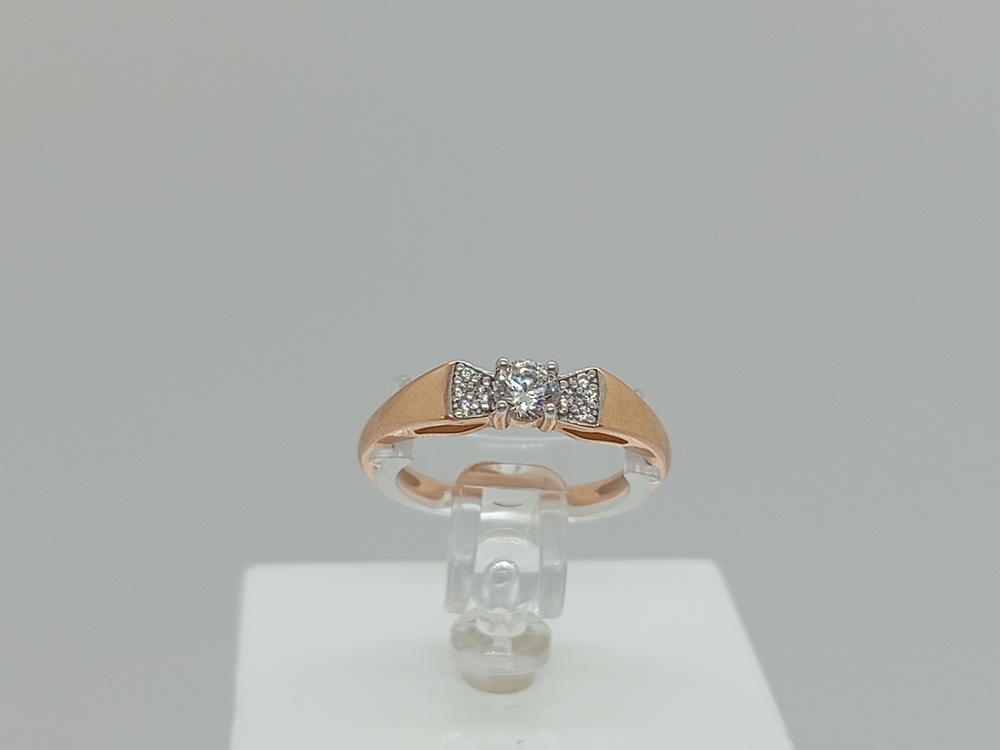 КОЛЬЦО С КАМНЯМИ (Au 585)