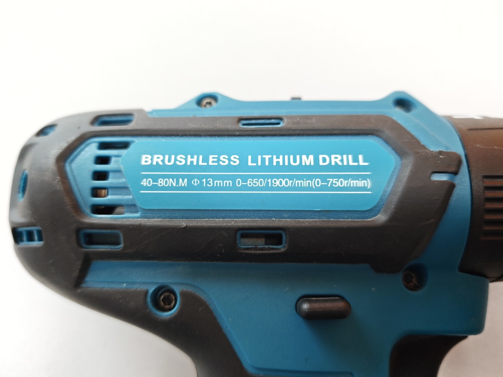 Шуруповерт Makita NO Name;